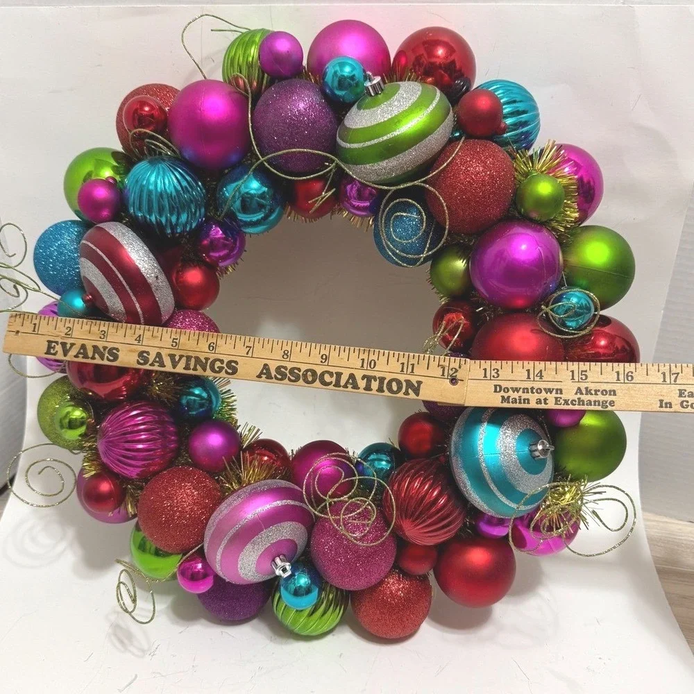 Unbranded vibrant christmas